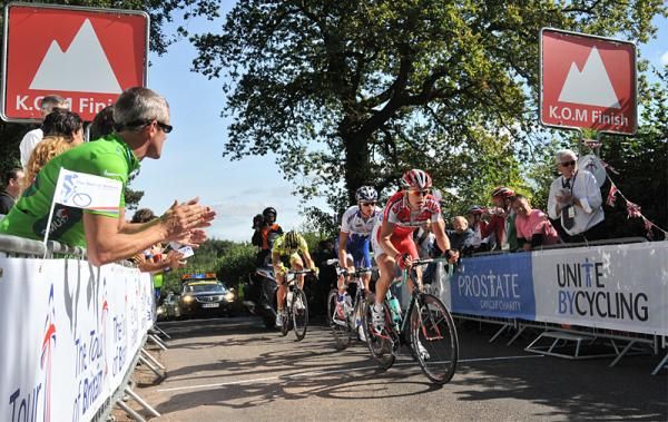 Geraint Thomas (Barloworld) attacks for the intermediate sprint.