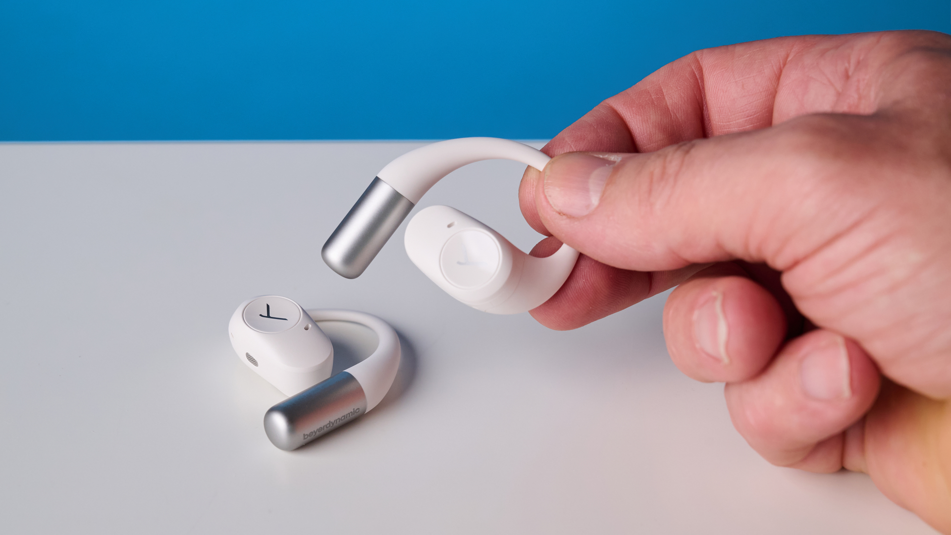 Beyerdynamic Amiron 200 in white