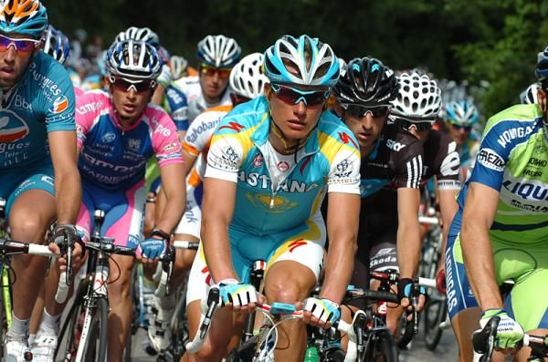 Alexandre Vinokourov (Astana) in the peloton