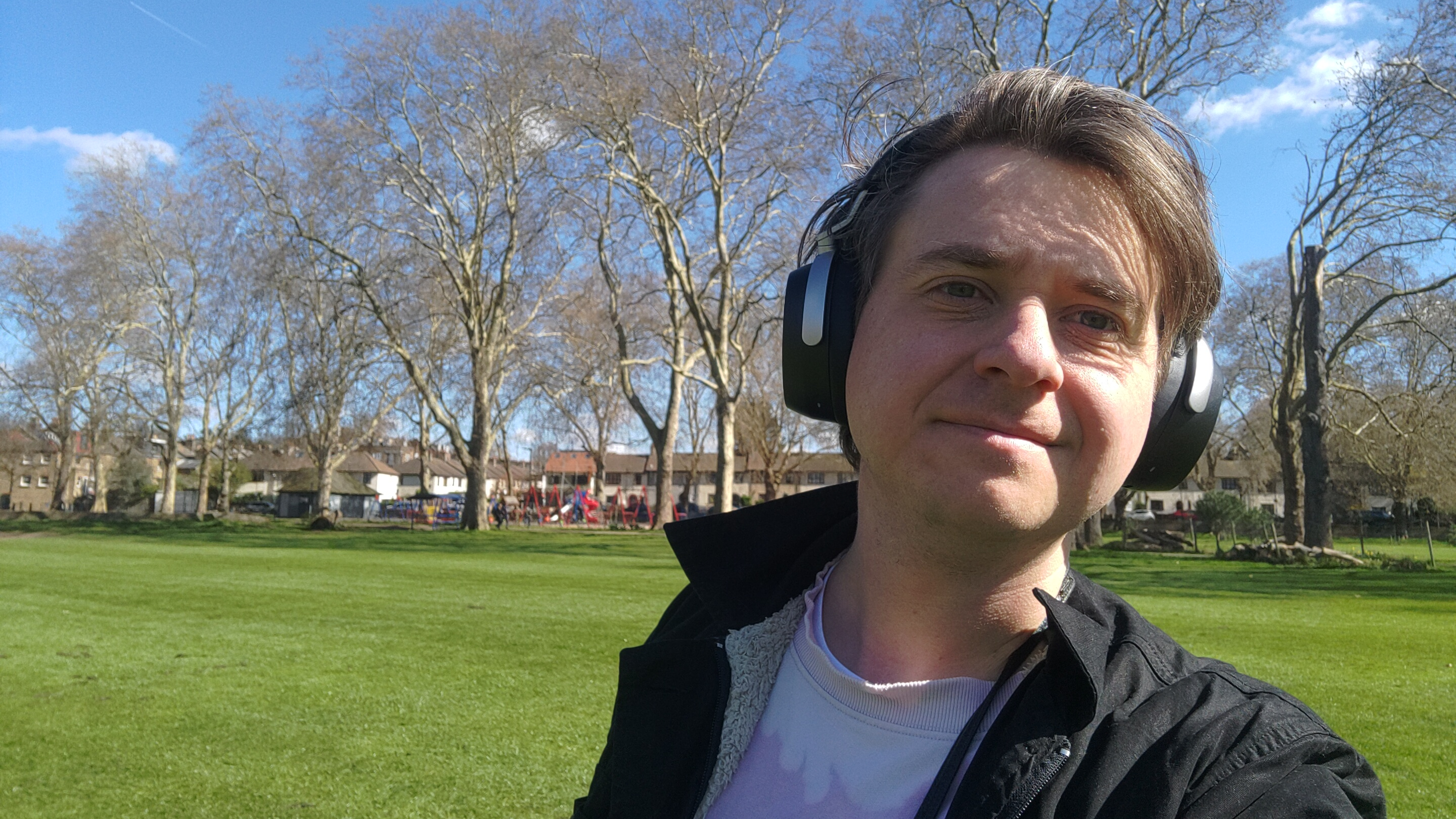 Photograph of Sennheiser HDB 630 headphones