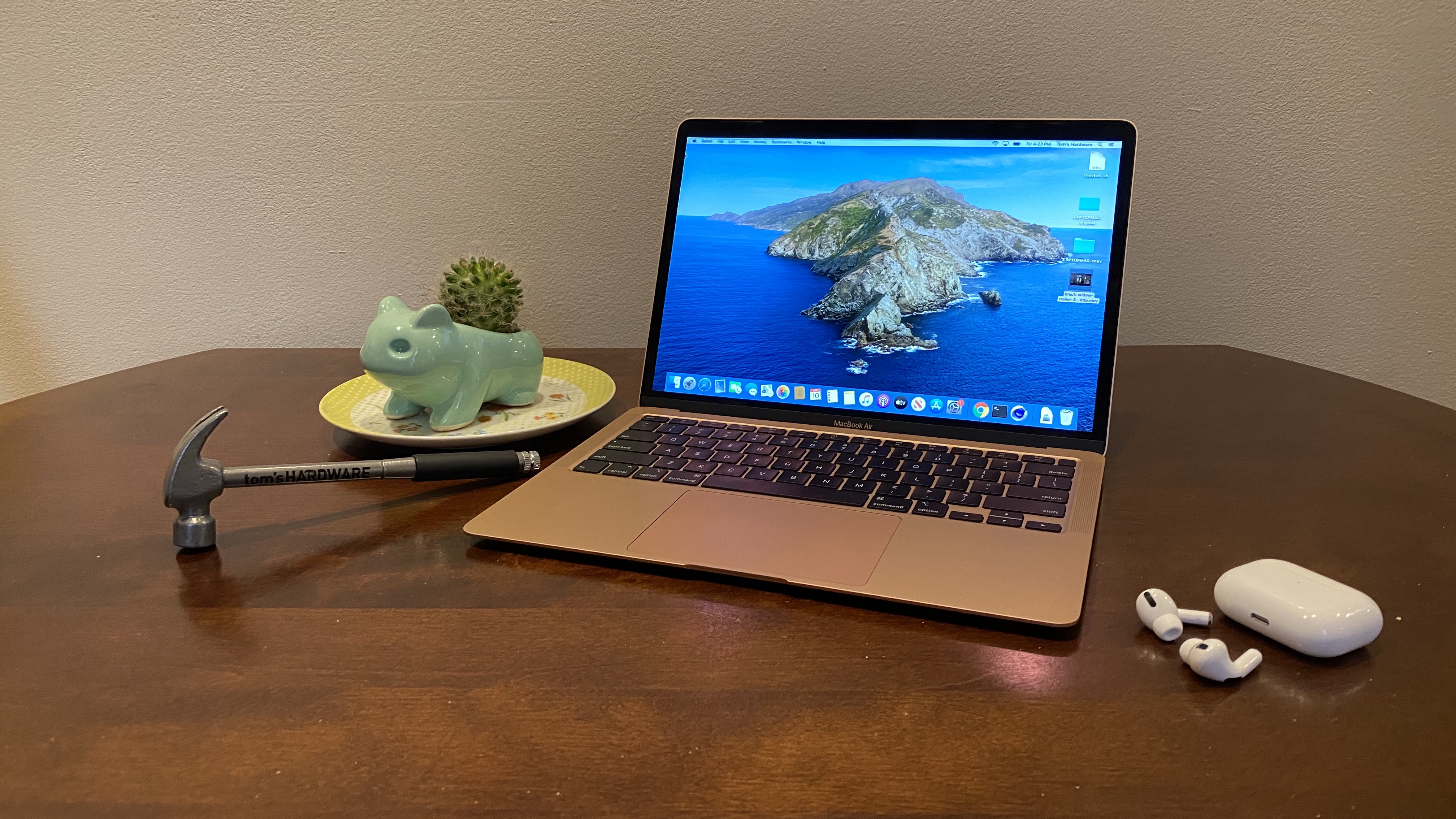 MacBook Air 2020 Review