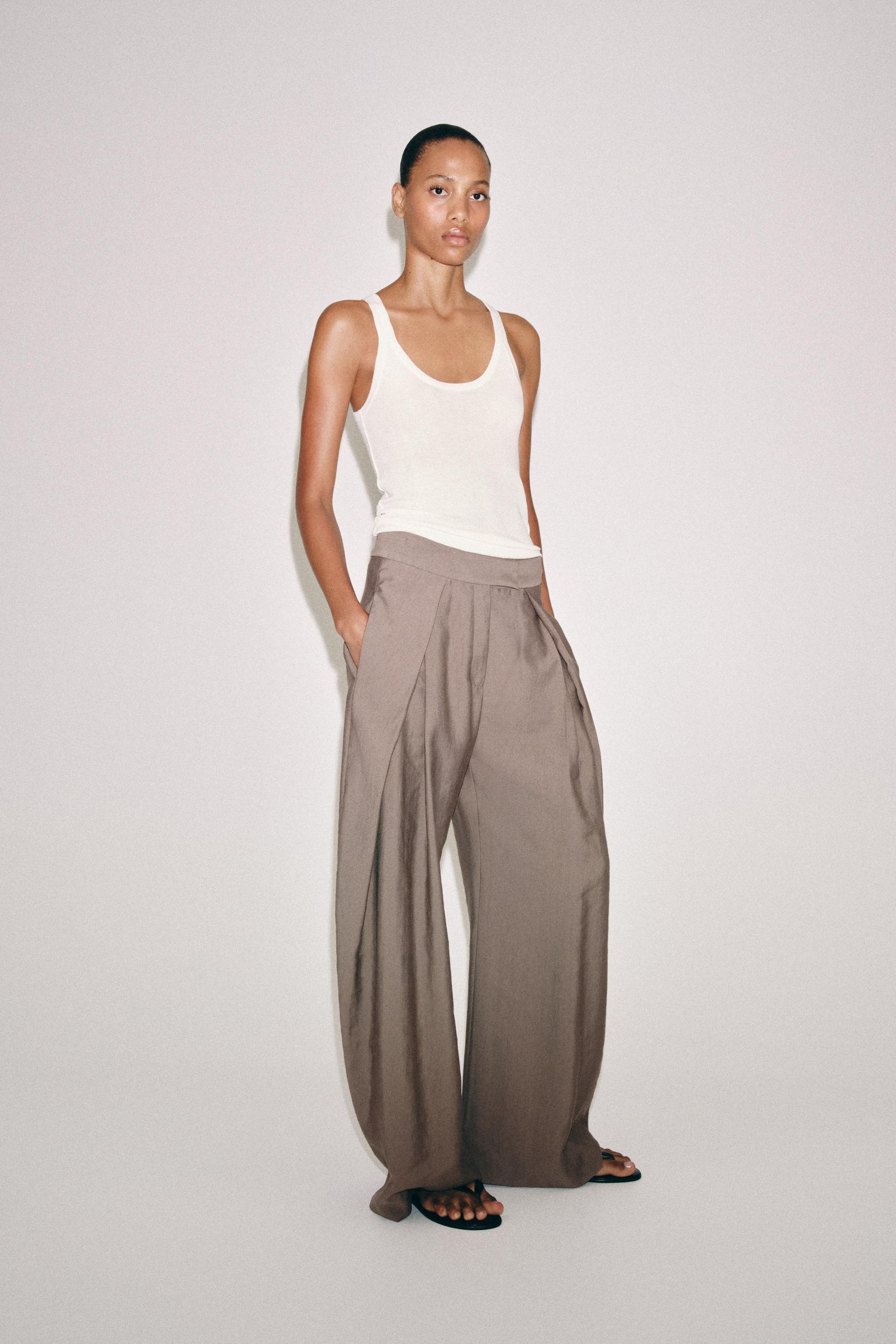 Zw Collection Wide-Leg Pleated Trousers