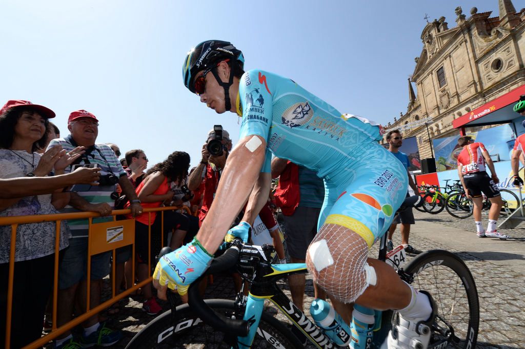 Miguel Angel Lopez (Astana) was all bandaged up