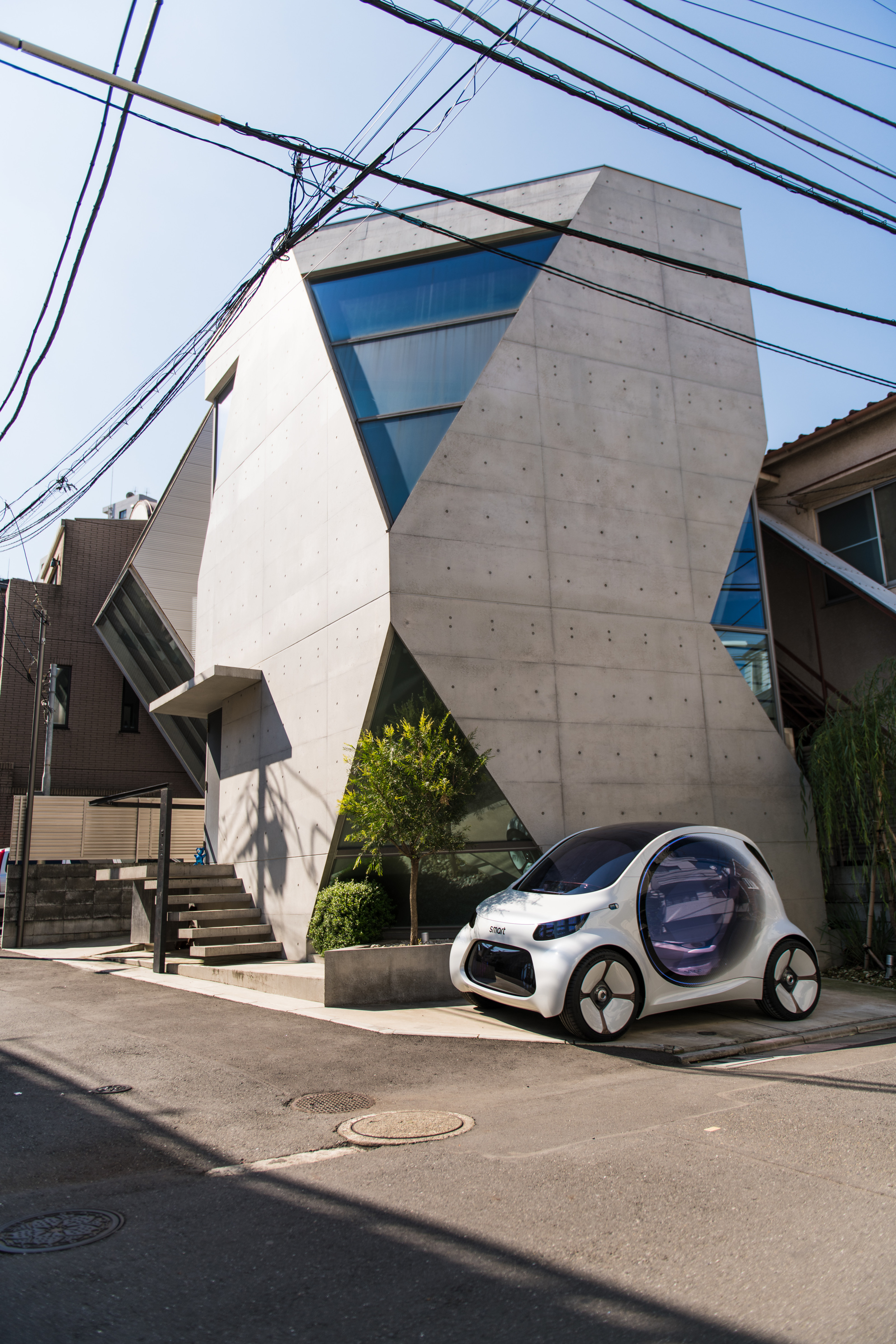 Smart Vision EQ Fortwo on the streets of Toyko, 2017