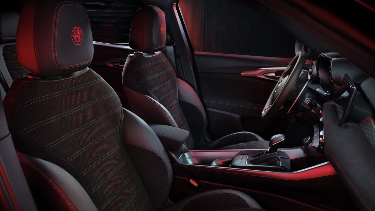 Front seats in the Alfa Romeo Tonale