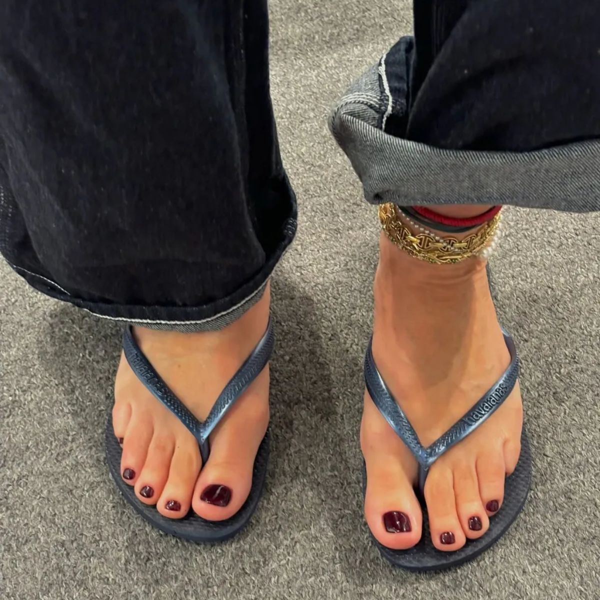 Sorry, French Tips-Fashion People Wear This Anti-Trend Pedicure Color 365 Days a Year