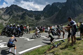 Tour de France stage 6 LIVE: Pogačar leads the race after attack on the Col du Tourmalet, with Vingegaard in pursuit