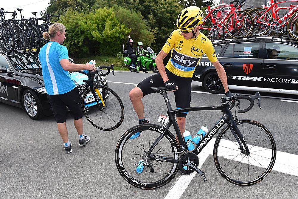 Chris Froome (Team Sky) has a mechanical problem during stage 8 at the Tour de France