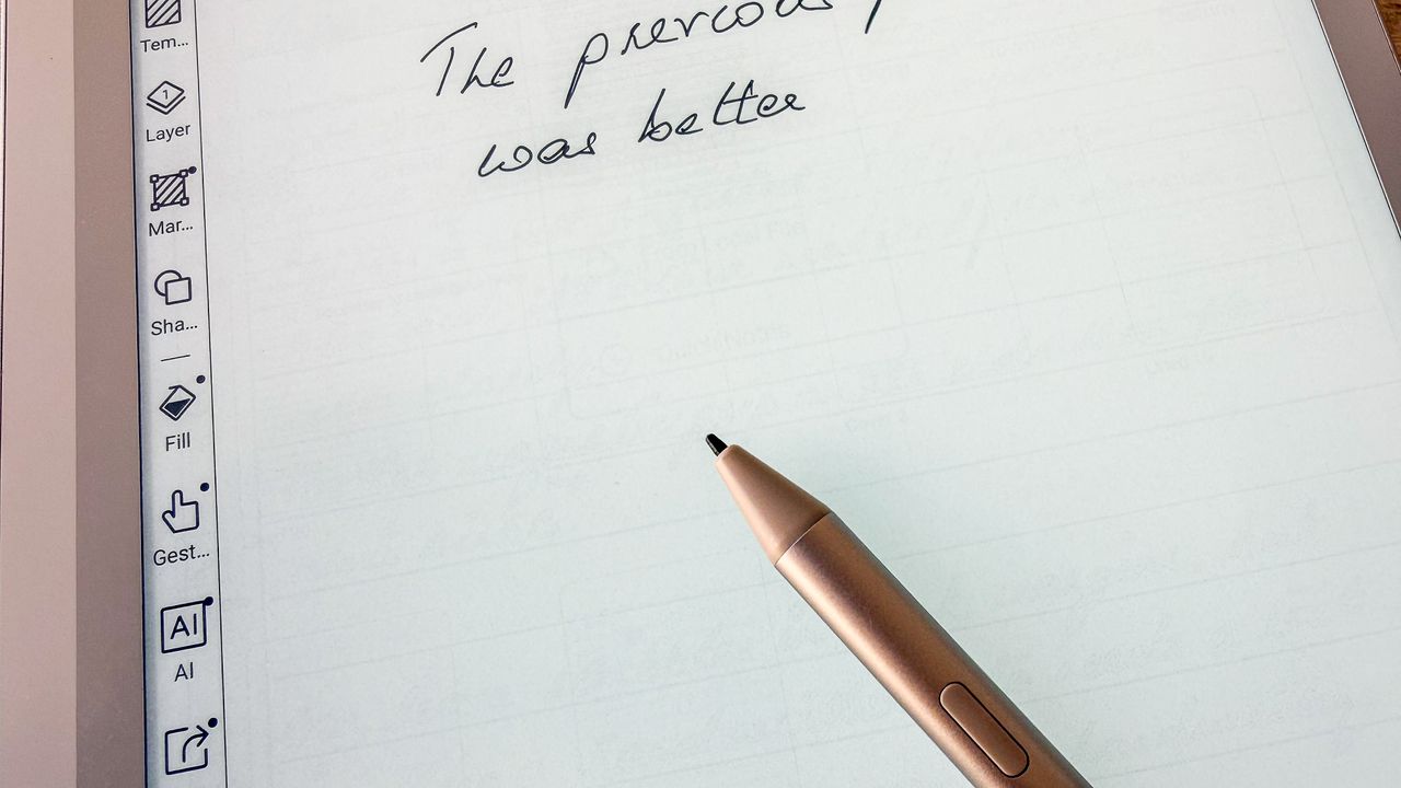 The InkSense Plus stylus supplied with the Boox Go 10.3 (Gen II) Lumi