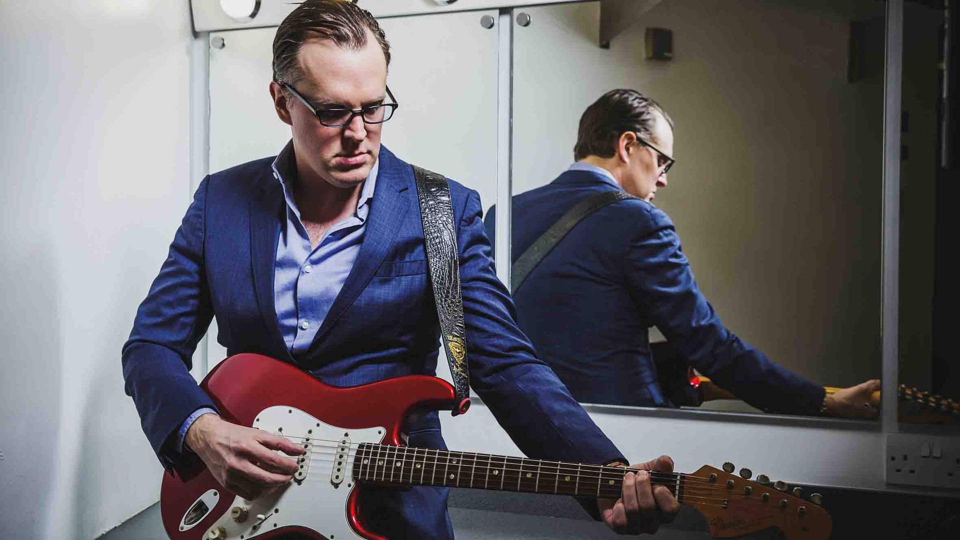 Joe bonamassa i ll take. Joe Bonamassa Royal Tea 2020. Bonamassa Joe "Royal Tea". Joe Bonamassa фото. Joe Bonamassa Blues of desperation 2016.