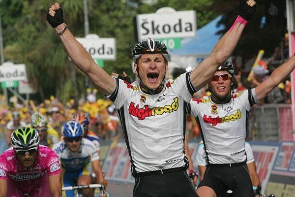 Greipel finally realizes he's won!