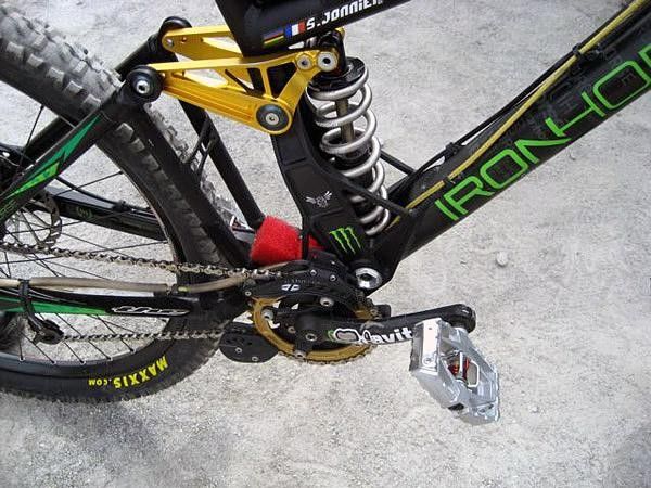 Rock Shox's new Vivid 5.1 rear shock
