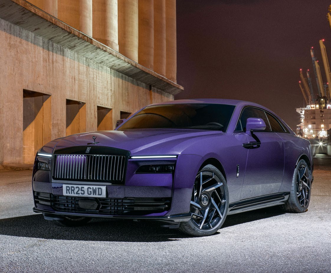 TTT382.feat_main.rollsblackbadgespectre