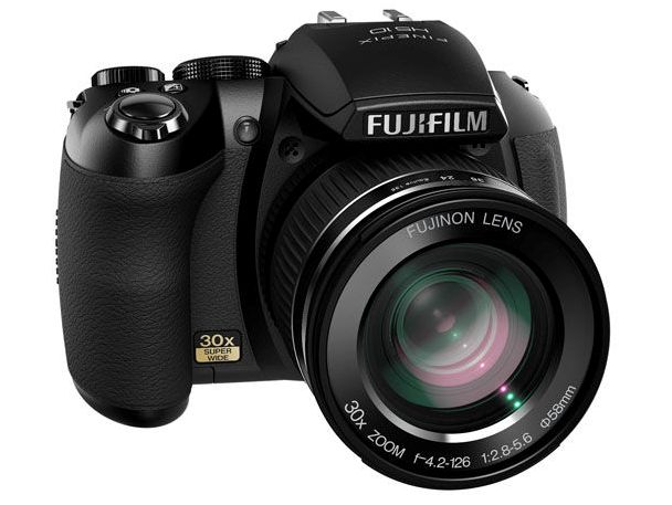 The Fujifilm HS10 joins the ultra-zoom brigade