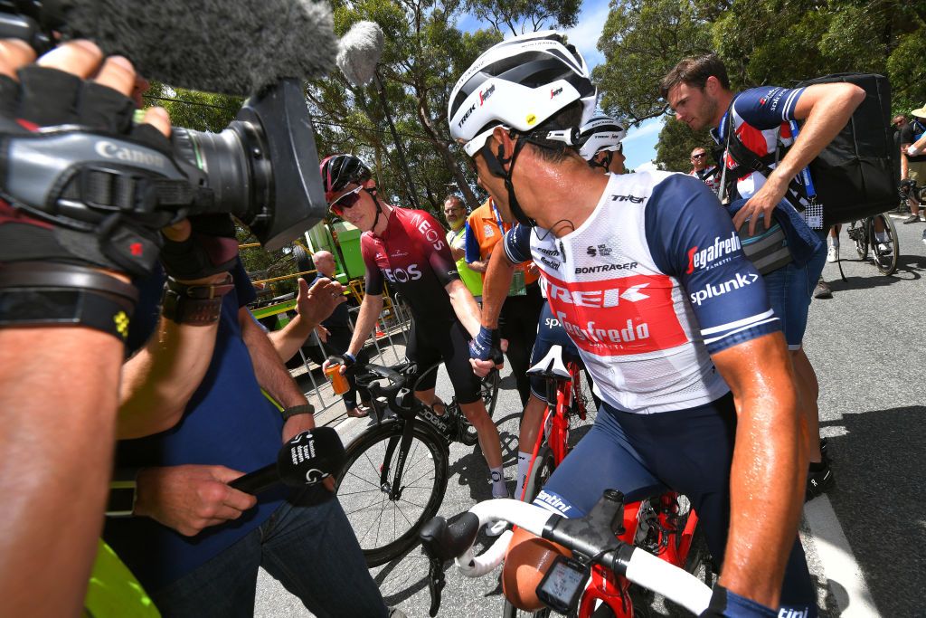 Rohan Dennis congratulates Richie Porte