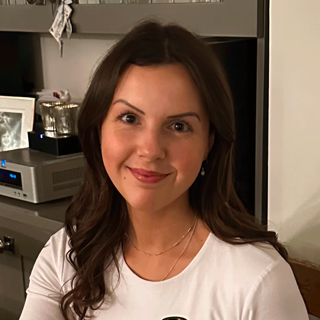 Emily Parker's avatar