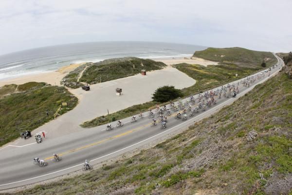 The peloton streams south toward Soquel.