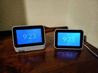 Lenovo Smart Clock 2 Lifestyle