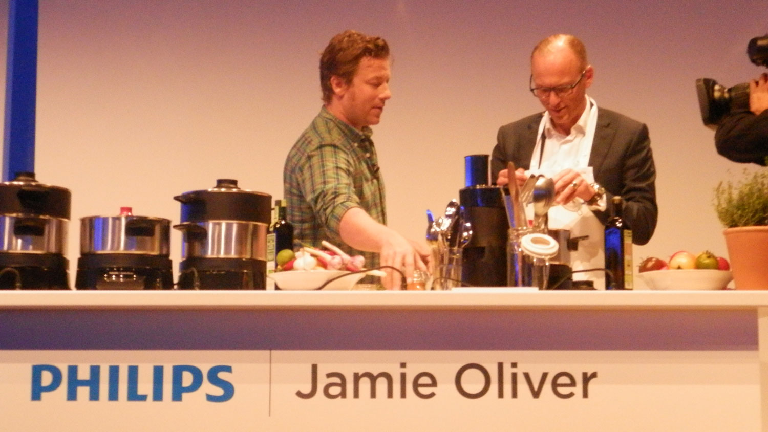 Philips roll out headphones, and Jamie Oliver