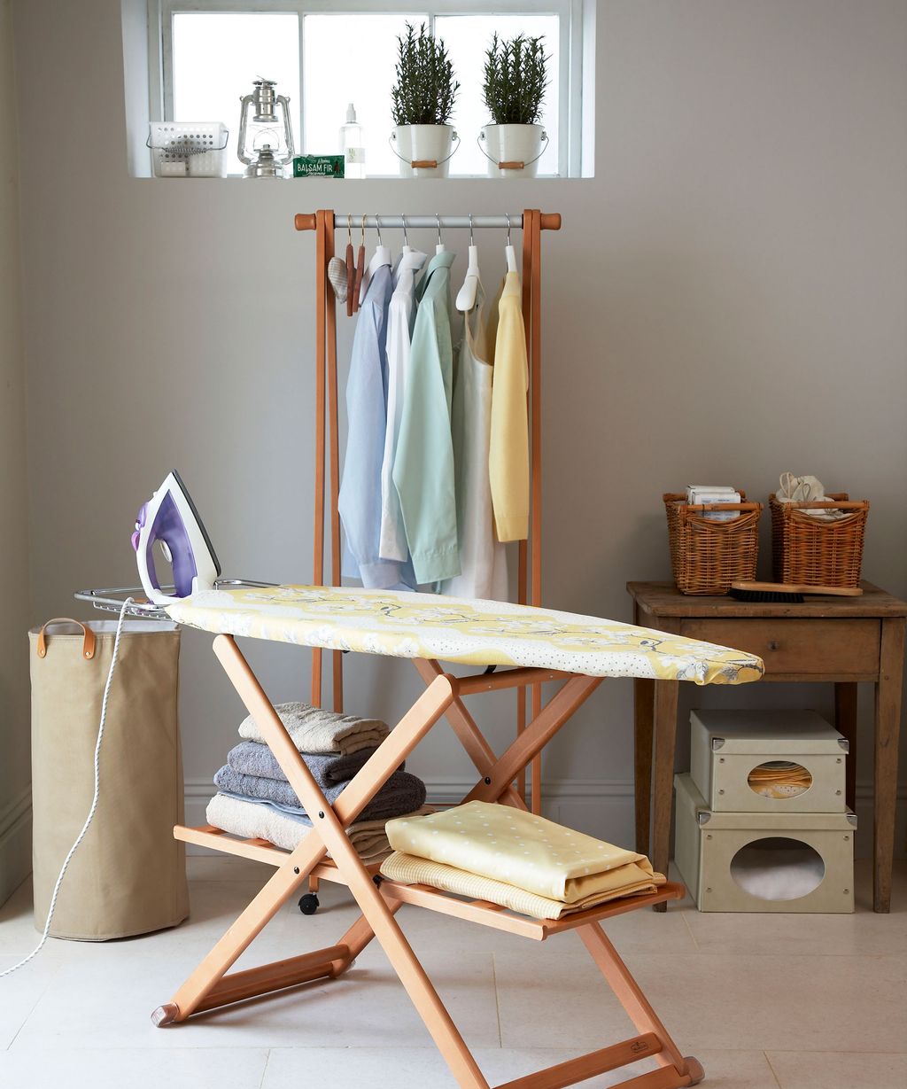 14 Practical Drying Rack ideas to dry clothes quickly and efficiently