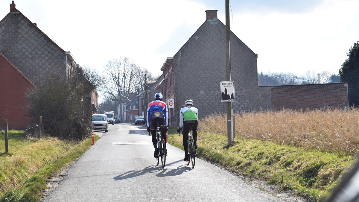 The narrow lanes of Flanders