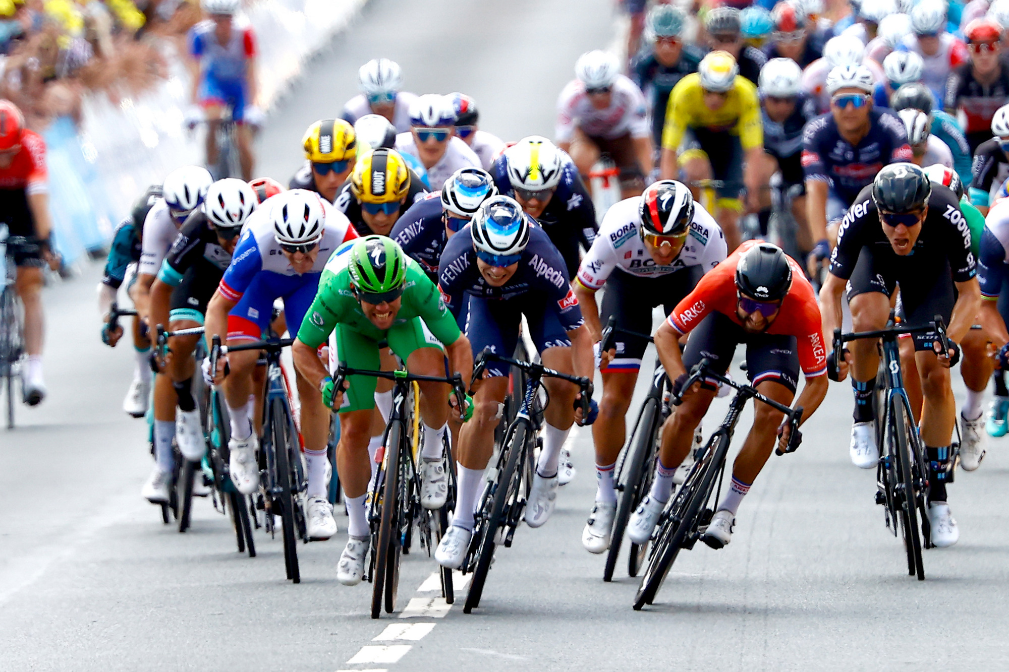 Consistent Bouhanni takes another sprint podium at Tour de France