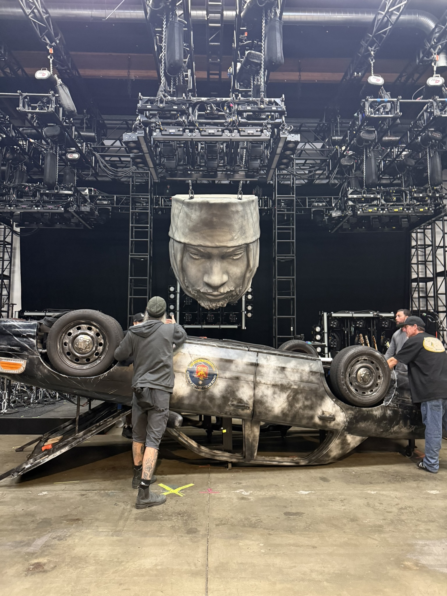 Miguel Caos Tour set