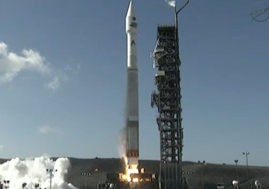 Liftoff! Launch Photos for NASA's Advanced Landsat 8 Mission | Space