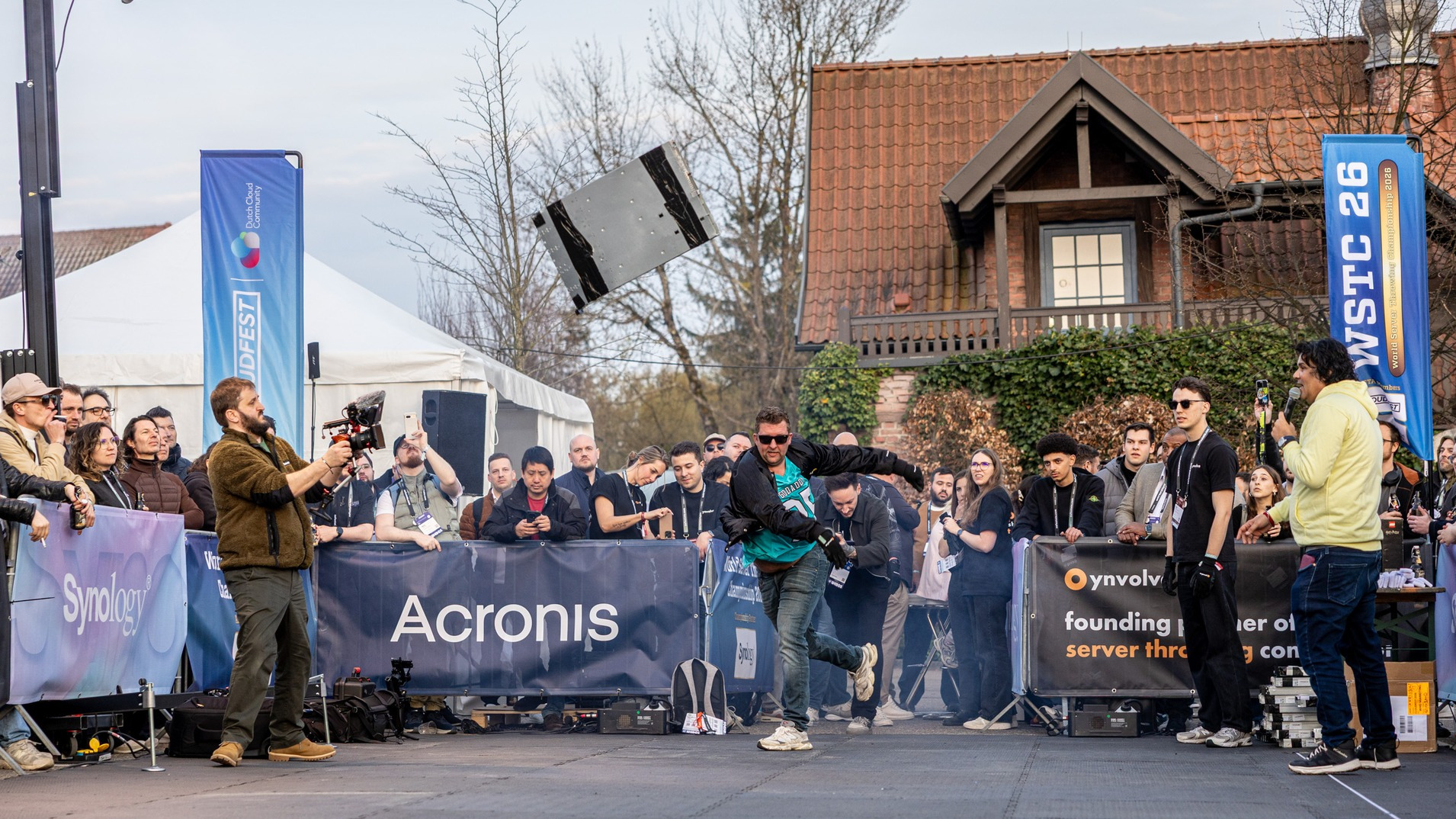 Cloudfest server throwing championship in Germany.