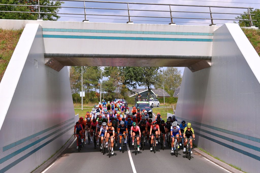 The peloton on stage 3 of the Boels Ladies Tour