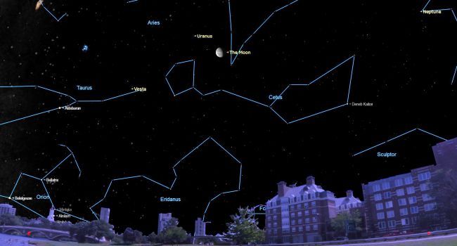 Skywatchers can find Uranus and the Moon sharing the sky today (Aug. 21). 