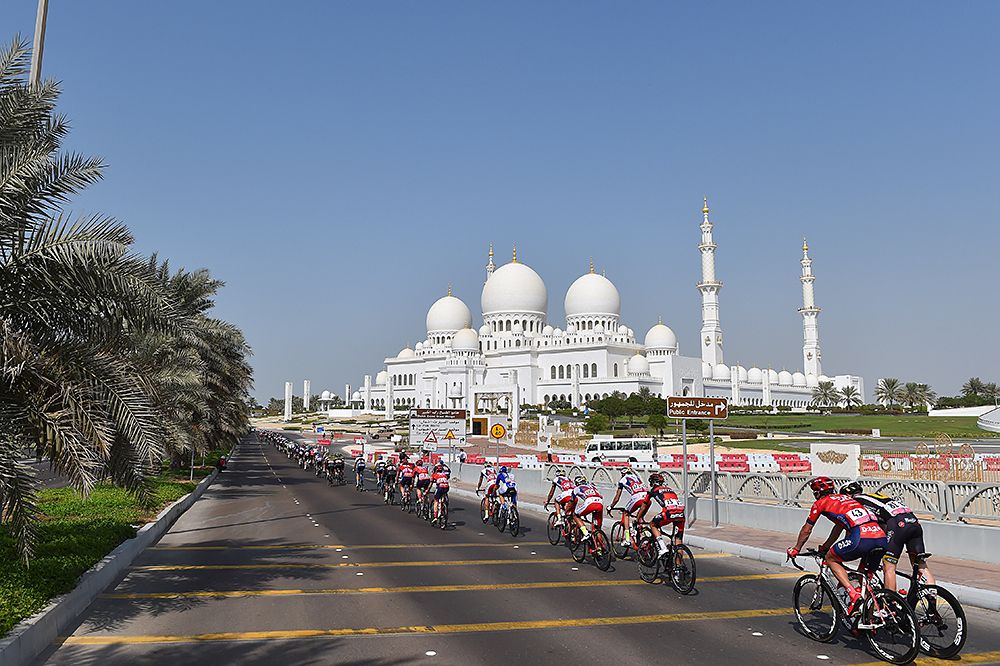 Sheikh Zayed Grand Mosque at Abu Dhabi Tour
