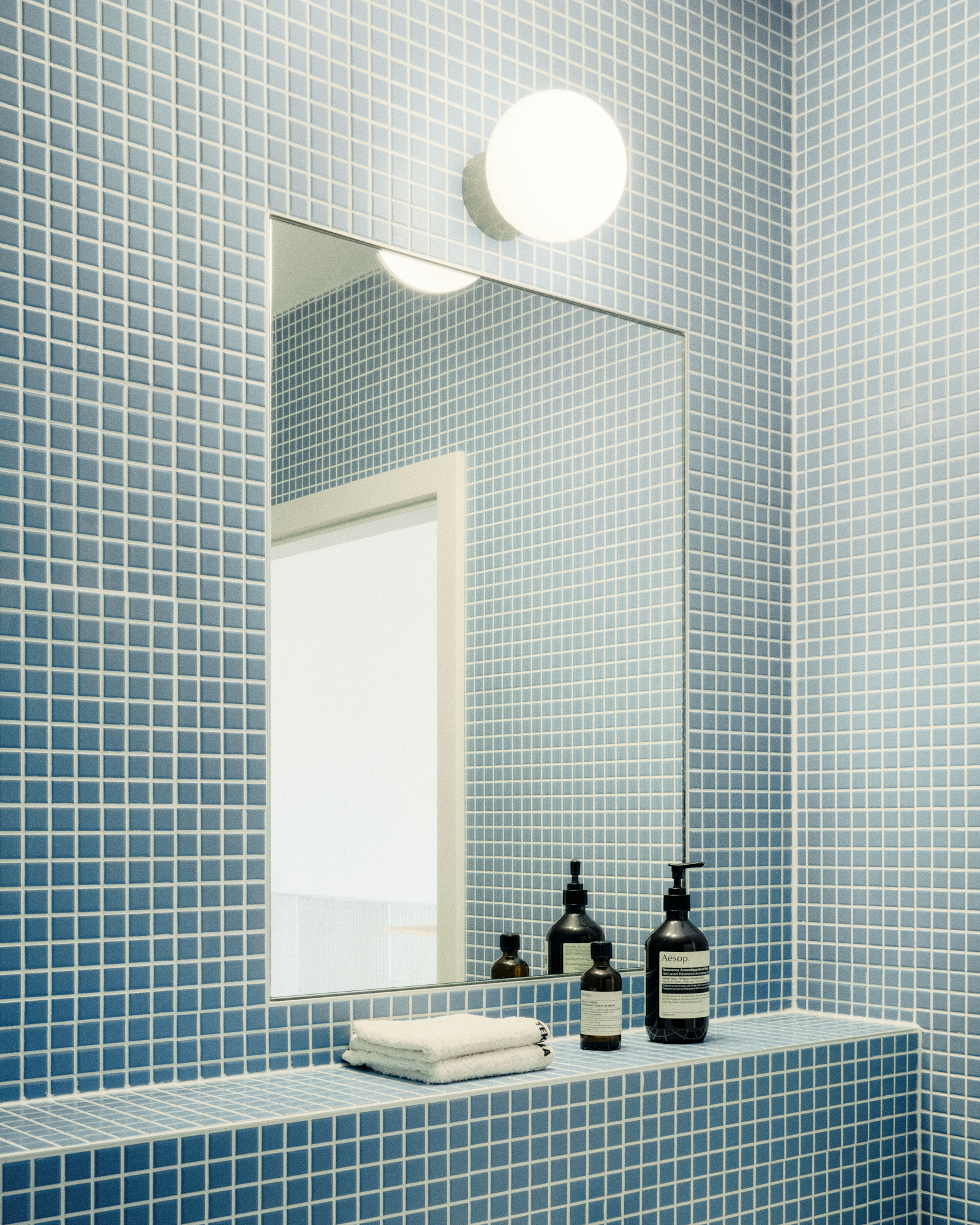 Studio 18%, Geneva, by Sapid Studio