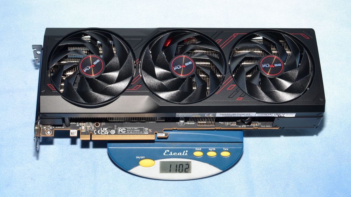Sapphire RX 7900 GRE Pulse card photos and unboxing