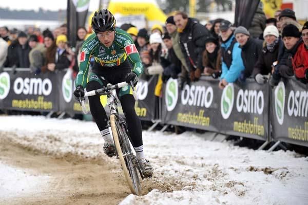 Sven Nys crashed early, but chased back for a seventh Belgian championship victory.
