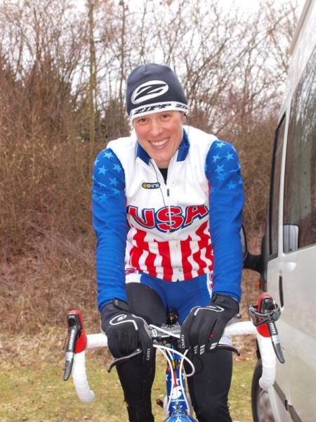 American Katie Compton is an odds-on favorite for the rainbow jersey.