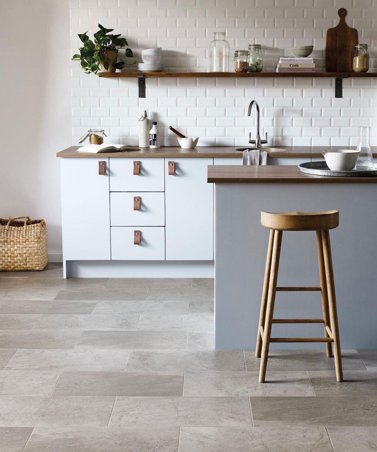 Vinyl flooring for kitchens: 14 floor ideas made from vinyl | Real Homes