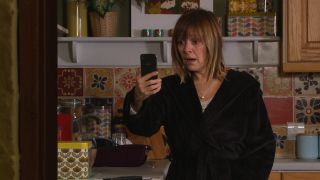 Rhona receives a shock video call in Emmerdale