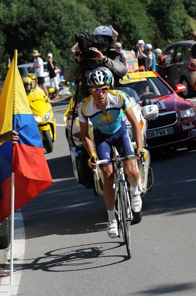 Alberto Contador (Astana) put in a scintillating attack on the ascent to Verbier.