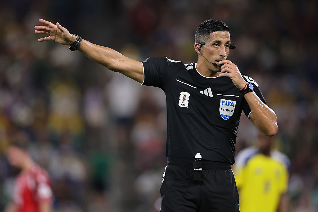 Argentinian referee Yael Falcon