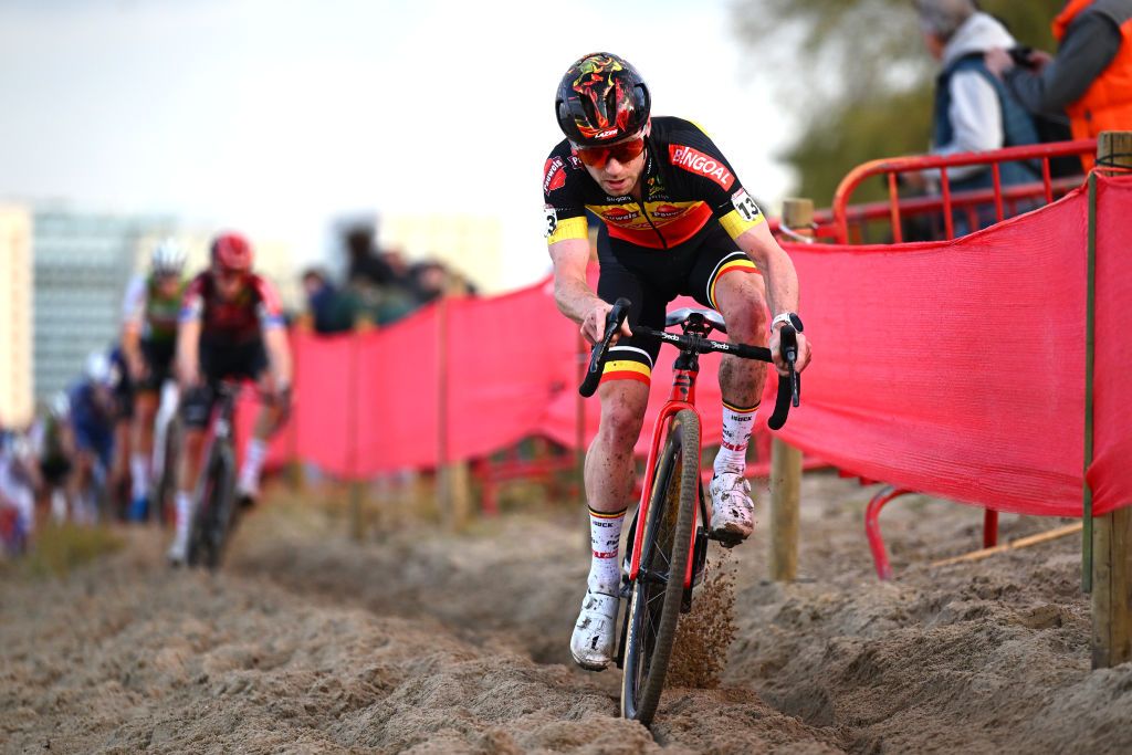 Eli Iserbyt in action at the UCI World Cup Cyclocross