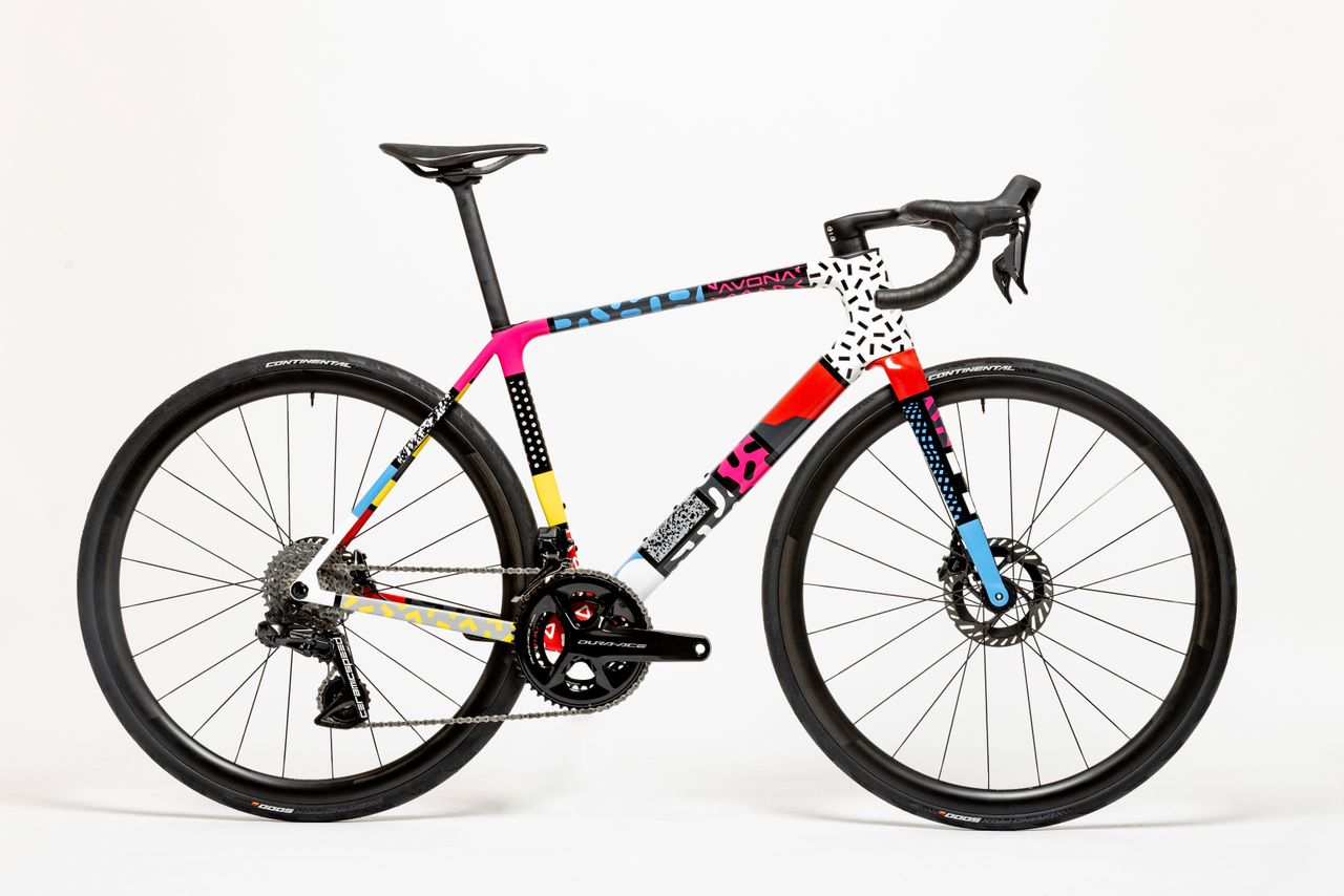 Avona Velum road bike