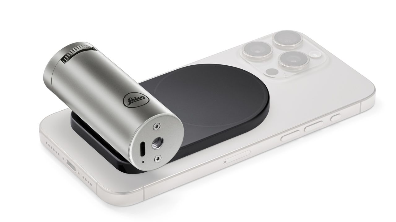 Leica LUX 2.0 update and new grip