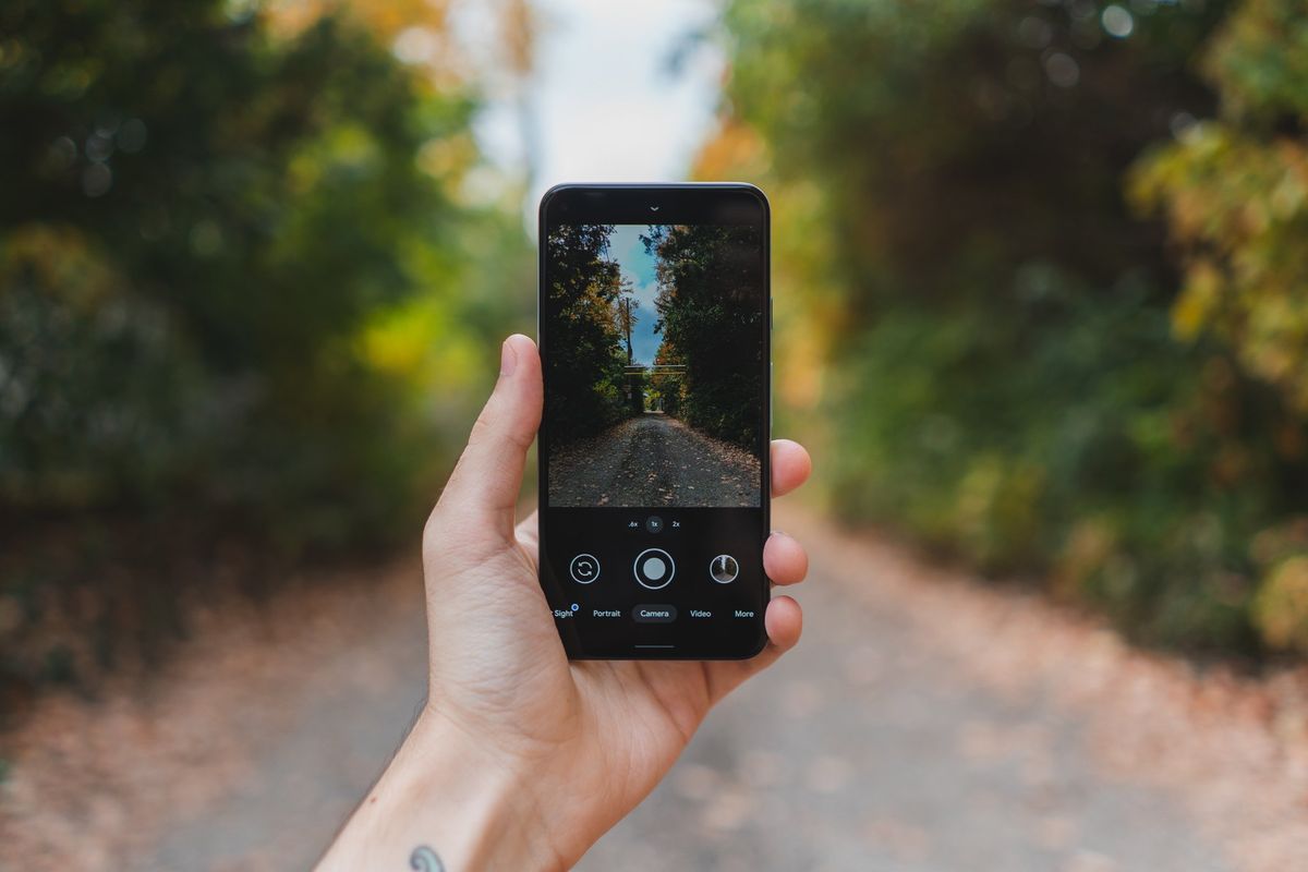 Pixel 5 camera software in-hand