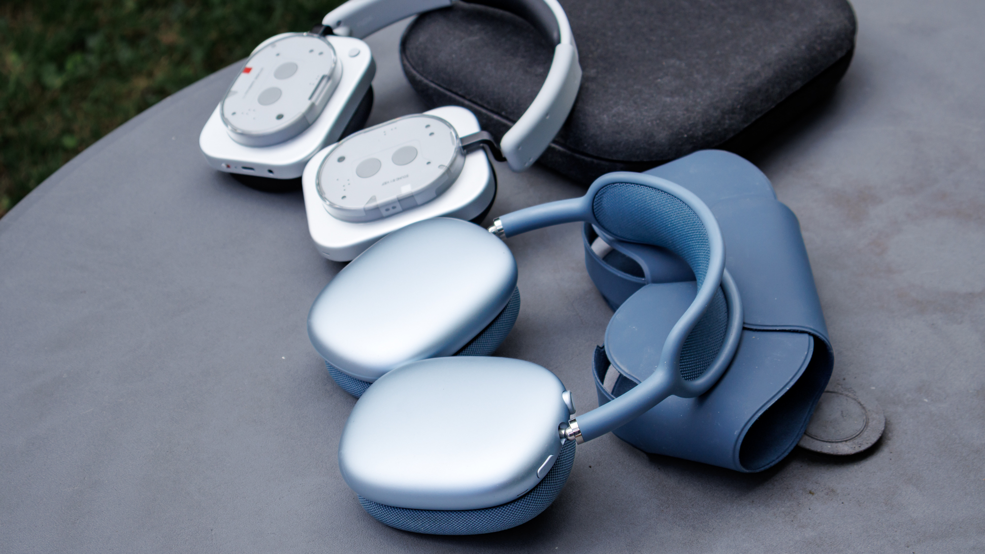 AirPods Max vs Nothing Headphone (1)