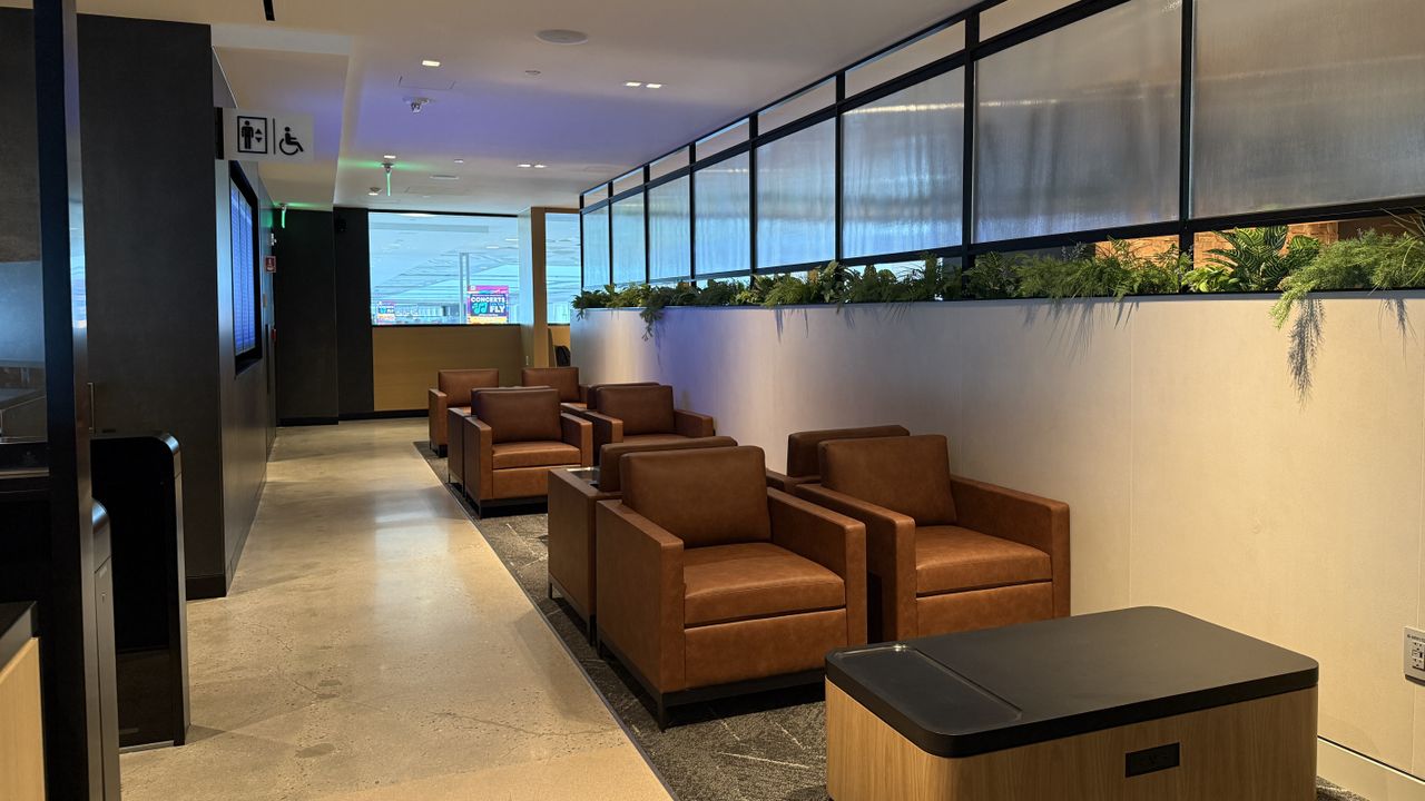 The new United Club at Denver International Airport Terminal B, near Gate 32.