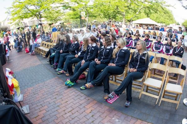 Teams wait to take the stage.