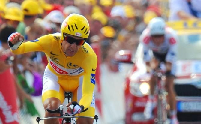 Carlos Sastre celebrates after winning the 2008 Tour de France.