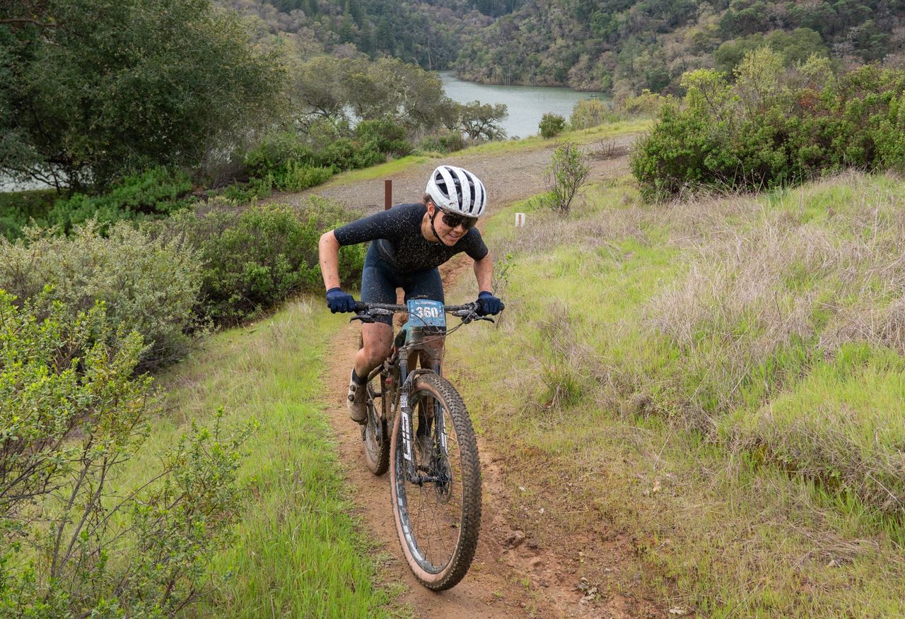 Anna Yamauchi rides to pro women's victory at 2025 Lake Sonoma MTB