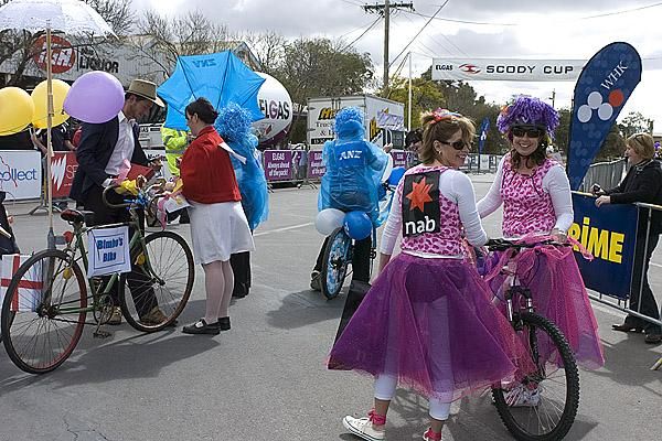 A local celebrity race was held in Ouyen prior to the stage ten criterium.